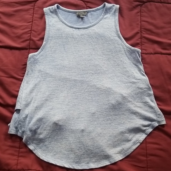 2 top bundle - Picture 4 of 7